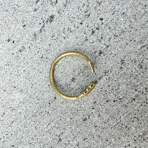 Arrow ring - Picture 3 of 5